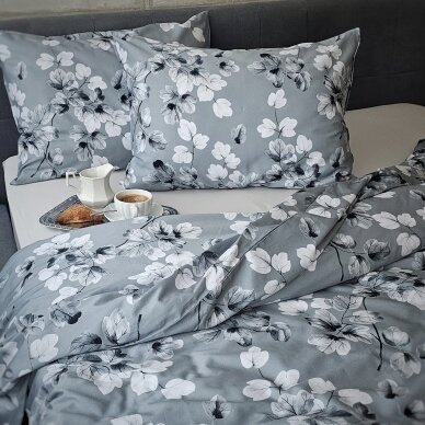 Gėlėtas MAKO Satino antklodės užvalkalas DREAM GREY 3 Gėlėtas MAKO Satino antklodės užvalkalas DREAM GREY 3