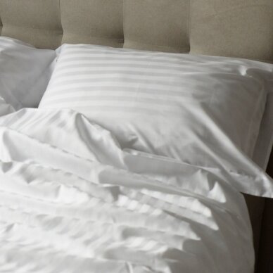 Satin pillow covers 2 cm juostelėmis BALTA