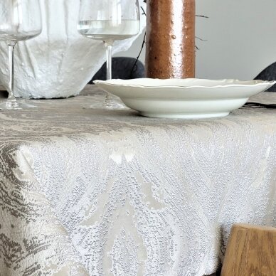 Jacquard tablecloth or runner ORNAMENT 1